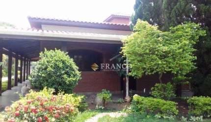 Chácara com 3 dormitórios à venda, 1.422 m² - Parque São Luís - Taubaté/SP