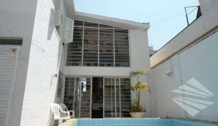Sobrado com 3 dormitórios à venda, 195 m² por R$ 600.000,00 - Centro - Taubaté/SP