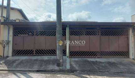 Casa com 2 dormitórios à venda, 208 m² por R$ 480.000,00 - Parque Três Marias - Taubaté/SP