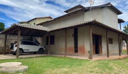 Casa à Venda com Sala ampla em Conceito Moderno 3 quartos (1suite)