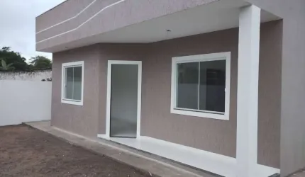 Casa  com 2 quartos  e amplo quintal - Itatiquara - Araruama - RJ