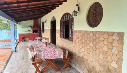 Casa com 3 quartos  (1 suite) - Três vendas - Araruama - RJ