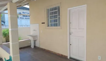 Casa 2 quartos Aluguel Residencial e Comercial  - Araruama - RJ