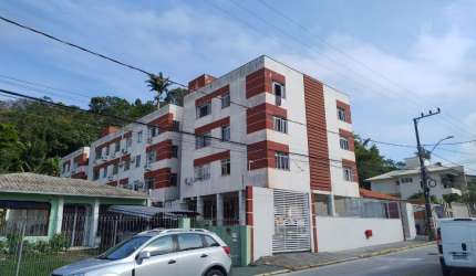 Apartamento à venda com 1 quarto, em Coqueiros- São José