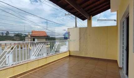 Imóvel em Laranjeiras - Caieiras com 250m², 4 dormitórios e 2 banheiros por R$750K para venda.