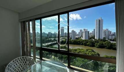 LINDO FLAT MOBILIADO COM VISTA PARA O RIO NA AV. BEIRA RIO