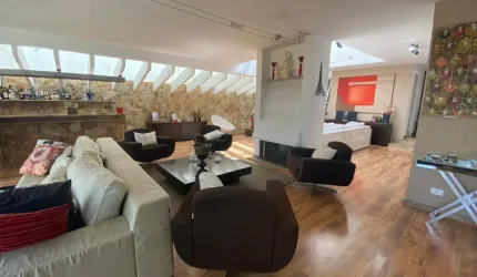 Sobrado a venda 350m² com 5 quartos e 4 suítes em São Caetano
