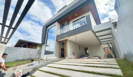 Casa nova de Alto Padrão à venda no Estreito em Florianópolis
