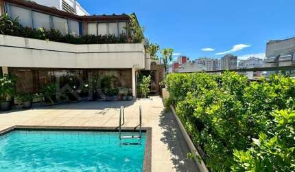Apartamento Cobertura Triplex de 4 quartos, com 430m², à venda em Icaraí, Niterói/RJ