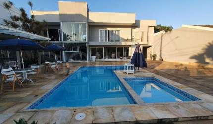 Casa de Alto Padrão com 4 quartos e 430m², à venda em Camboinhas, Niterói/RJ