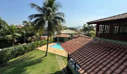 Casa em Condomínio, com 3 quartos e 410m², à venda em Itacoatiara, Niterói/RJ