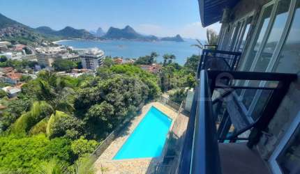 Casa em Condomínio, com 5 quartos e 300m², à venda em Charitas, Niterói/RJ