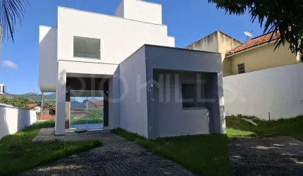 Casa Duplex, com 3 quartos e 121m², à venda em Serra Grande, Niterói/RJ