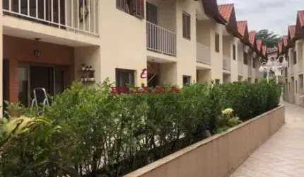 Casa sobrado para venda com 83 metros, 2 quartos, 2 vagas no Parque São Domingos, SP