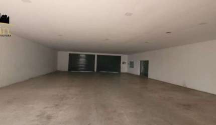 Salão Comercial à Venda em Várzea Grande-MT  6 Salas, 6 Banheiros, 5 Vagas de Garagem  220 m² no Bairro Cristo Rei