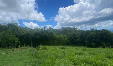Terreno a venda no Morro dos Ventos em Chapada dos Guimarães com visual e cercado de mata