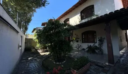 Casa 5 dormitórios , 340 m² por R$ 2.700.000 - Morada de Camburi - Vitória/ES.
