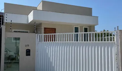Casa Duplex 3 Qtos/Suite - em Colina de Laranjeiras – Serra/ES.