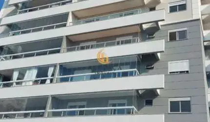 Apartamento à venda no bairro Barreiros - São José/SC