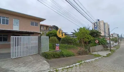 Casa em Ipiranga, São José/SC