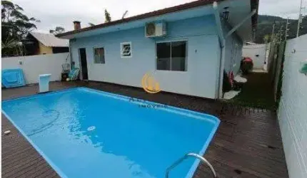 Casa em Fundos, Biguaçu/SC