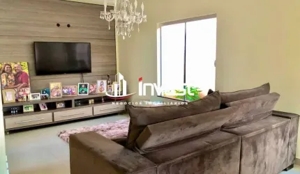 Excelente casa a venda na região do bairro Abadia!