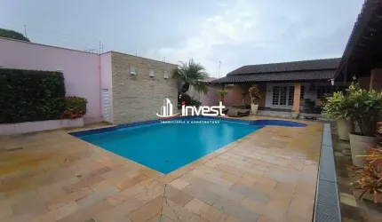 Linda casa de altíssimo padrão a venda em um bairro privilegiado.