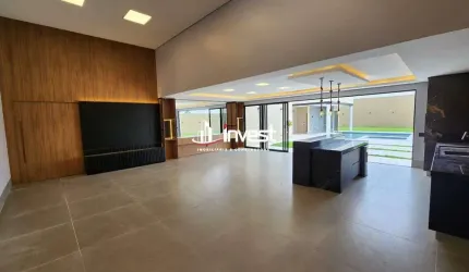 Imóvel diferenciado em condomínio, com 4 suítes tendo 540 m2 de construção e 1.170 m2 de terreno