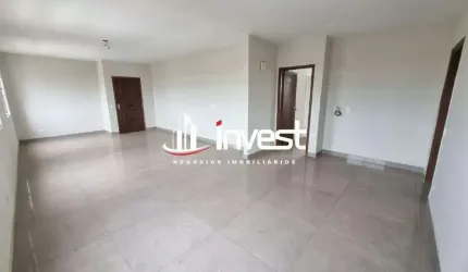 Amplo apartamento à venda com 3 quartos, 1 suíte, com elevador, 2 vagas de garagem em Uberaba