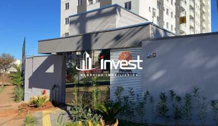 Apartamento de dois quartos em localização privilegiada.