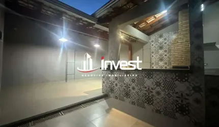 Casa Ampla com 4 Quartos, 2 Suítes, Área Gourmet e Piscina !!!