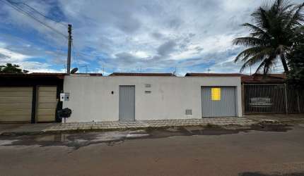 Excelente casa em trindade - Setor Oeste - Trindade/GO