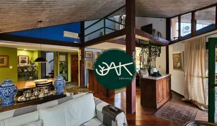 Casa com 3 dormitórios à venda, 230 m² por R$ 1.800.000,00 - Jardim das Colinas - São José dos Campos/SP