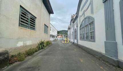 Galpão para alugar, 90 m² por R$ 910/mês - Floresta - Juiz de Fora/MG