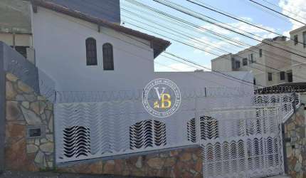 Casa com 3 dormitórios à venda, 205 m² por R$ 620.000,00 - Mundo Novo - Juiz de Fora/MG