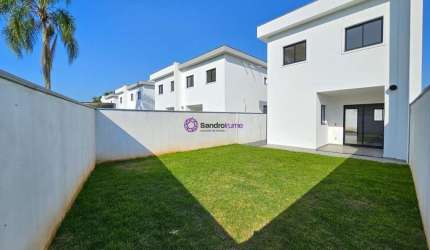 Casa em Condomínio para Venda em Joinville, VILA NOVA, 3 dormitórios, 1 suíte, 3 banheiros, 2 vagas