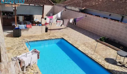 LINDA CASA COM PISCINA, TERRENO ENORME, ESPAÇO GOURMET COM CHURRASQUEIRA