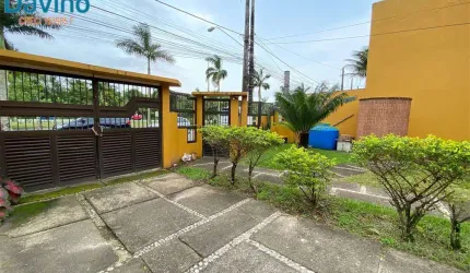 630mil - Casa Isolada na Vila Mirim - 4 dormitórios 2 suites 4 vagas de garagem
