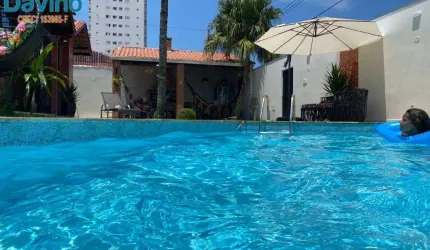 1200MILHAO - CASA ISOLADA HÁ 100 METROS DA PRAIA DO FLÓRIDA 3 SUITES PISCINA SALA DE JOGOS ESPAÇO GOURMET