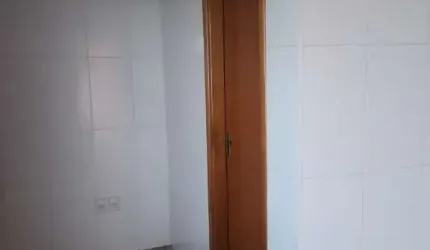 Casa com 3 Quarto(s) e 2 banheiro(s) para Alugar, 80 m² por R$ 1430 / Mês