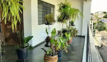 Casa com 4 Quarto(s) e 6 banheiro(s) para Alugar, 0 m² por R$ 2600 / Mês