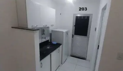 Apartamento com 1 Quarto(s) e 1 banheiro(s) para Alugar, 14 m² por R$ 950 / Mês