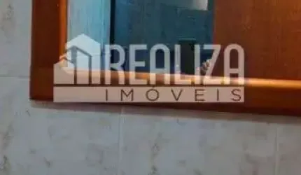 Apartamento com 3 Quarto(s) e 2 banheiro(s) para Alugar, 100 m² por R$ 1236 / Mês