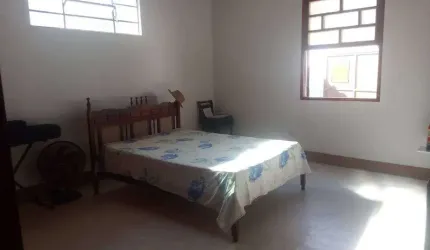 Casa com 3 Quarto(s) e 3 banheiro(s) para Alugar, 950 m² por R$ 6500 / Mês