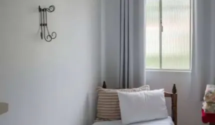 Casa com 4 Quarto(s) e 2 banheiro(s) para Alugar, 150 m² por R$ 4000 / Mês