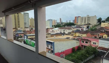 Apartamento com 3 Quarto(s) e 1 banheiro(s) para Alugar, 166 m² por R$ 2722 / Mês