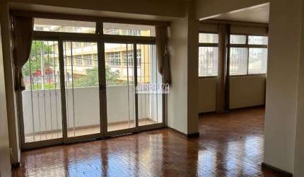 Apartamento com 4 Quarto(s) e 3 banheiro(s) para Alugar, 180 m² por R$ 3090 / Mês