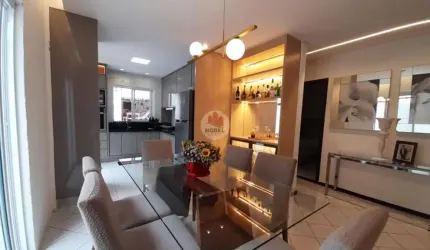 Casa com 4 Quarto(s) e 3 banheiro(s) para Alugar, 230 m² por R$ 3000 / Mês