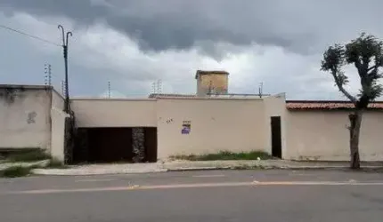 Casa com 5 Quarto(s) e 4 banheiro(s) para Alugar, 1000 m² por R$ 1620 / Mês