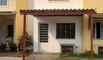 Apartamento com 3 Quarto(s) e 2 banheiro(s) para Alugar, 140 m² por R$ 1090 / Mês